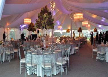 Υψηλής αντοχής άσπρες αδιάβροχες σκηνές γαμήλιου γεγονότος μεγάλες μια ΔΙΑΜΟΡΦΩΜΕΝΗ σκηνή για 600 Seater